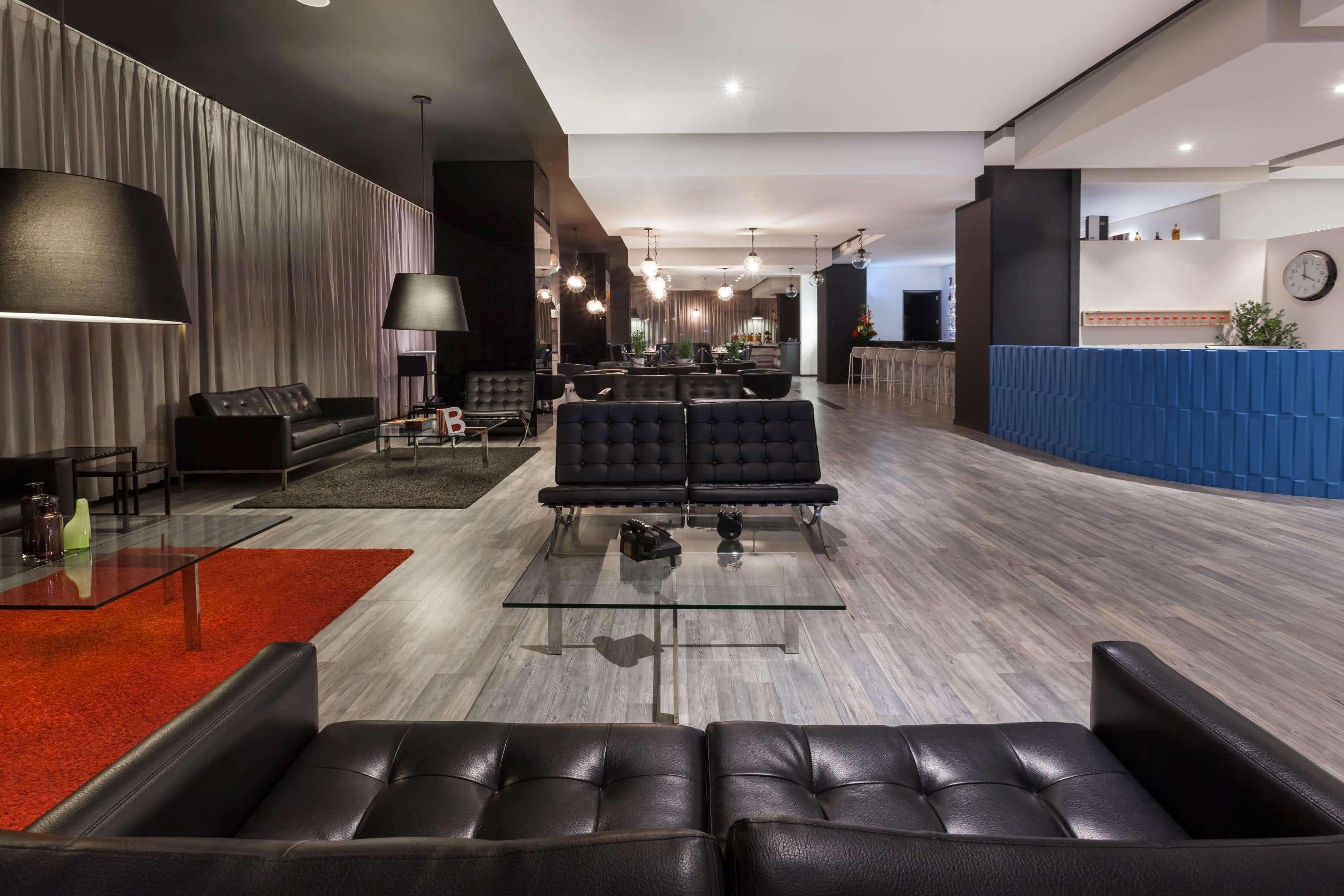 Wyndham Bogota Hotel Exterior foto The lobby of the hotel